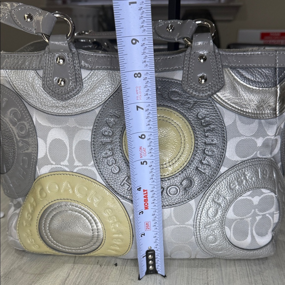 Coach Madison Mia Multi-Color East West Patchwork Circle Pattern Tote - Picture 10 of 12